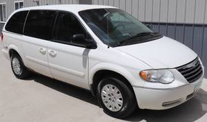 2005 Chrysler Town & Country