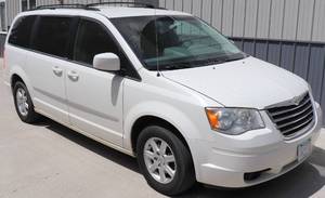 2010 Chrysler Town & Country
