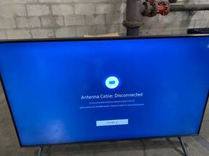 Samsung - 43 Class 7 Series LED 4K UHD Smart TV Model UN43TU7000FXZA (LIKE NEW CONDITION, red spots pictured)