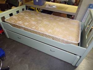 Twin Size Day Bed with Free Mattress