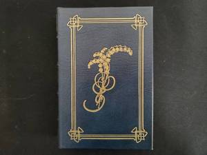 lot 138 image: Vanity Fair Collectors Edition
