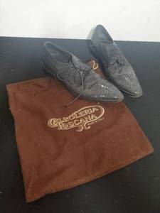 lot 8 image: Calzoleria Toscana Black String Ray Shoes