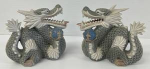 lot 42 image: Pair Of Vintage Porcelain Oriental Dragons Gray And White 5 12 x 5 Figural Statues (No Cracks Or Chips)