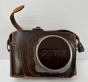 lot 91 image: Vintage Petri 35MM Camera With Leather Case