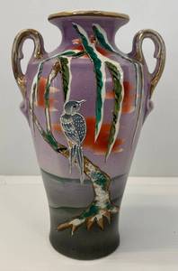 lot 156 image: Vintage Royal Nishiki Japan Hand Painted Vase  9 12 Tall (No Cracks Or Chips)