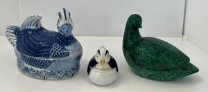 lot 181 image: Three Japanese Porcelain Ornate Ducks 1 Blue & White 6x 8 1 Green 6 12 x 5 12 (Grazing Crack On Inside Of Lid) 1 Blue,White And Gold 3 12 x 3