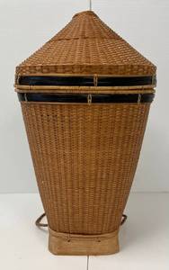 lot 216 image: Vintage Oriental Bamboo Backpack Carry Basket With Lid