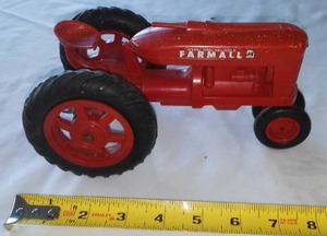 lot 12 image: International Harvester Farmall Tractor