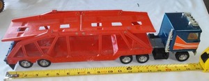 lot 104 image: ERTL Auto Transport, Semi, Tractor Trailer