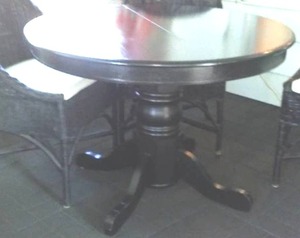 lot 91A image: Round Pedestal Table. (table only) 