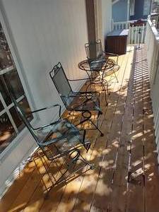 lot 79E image: Outdoor Patio - (3) Low back Chairs and Round Accent Table.