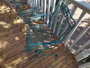 lot 51E image: Outdoor Patio - (2) Low back Chairs and Accent Table. 