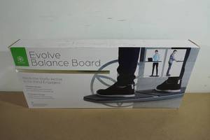 NEW Gaiam Evolve Balance Board