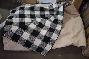 Country Living 7 x 10 Area Rug