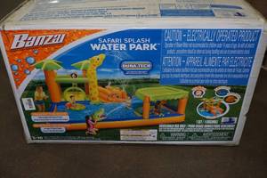 Banzai Safari Splash Inflatable Water Park