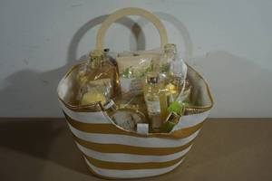 NEW Elmtree and York Spiced Vanilla Gift Set