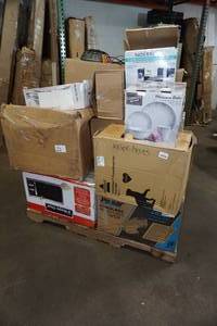 Pallet of Repairables - Microwave, Vacuum, Leaf Blower, Battery Charger
