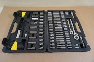 Stanley Chrome Ratchet and Socket Set