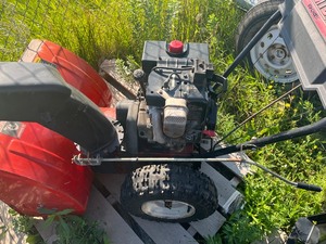 Red MTD 826  Snow Blower non running
