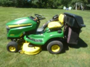 John Deere X350 Lawn Tractor