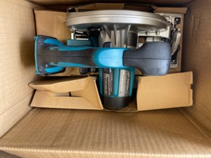 Makita 18V LXT Lithium-Ion Cordless 6-12 in. Lightweight Circular Saw and General Purpose Blade (Tool-Only)