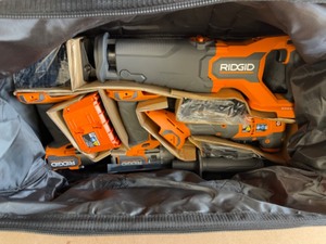 RIDGID 18V Brushless Cordless 4-Tool Combo Kit with (1) 4.0 Ah and (1) 2.0 Ah MAX Output Batteries, 18V Charger, and Tool Bag