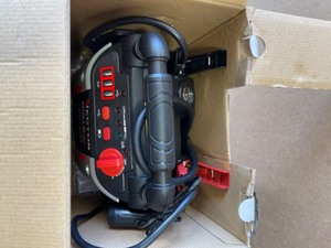 Vector 800 Peak Amp Jump Starter, 120 PSI Air Compressor, Three USB Charging Ports, Rechargeable