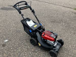 lot 2 image: 21 in. Super Recycler Personal Pace SmartStow 190cc Briggs&Stratton Electric Start Self Propelled Walk Behind Lawn Mower