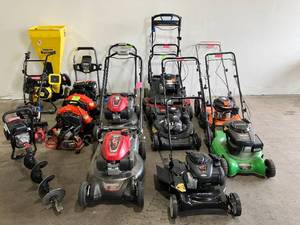 lot 83 image: Gas Powered Lot for parts or repair