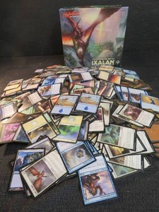 LARGE LOT OF  MAGIC THE GATHERING
