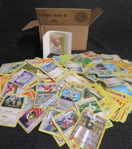 SMALL BOX OF POKEMON TRADING CARDS