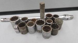 LARGE SOCKETS & SOCKET WRENCH