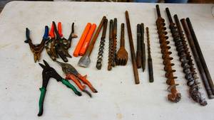 Assorted handtools