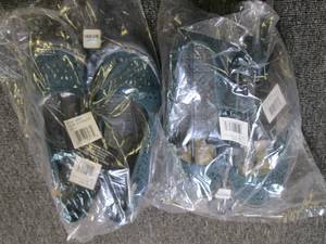 lot 11 image: 2 pairs of new muk luk sport womens...