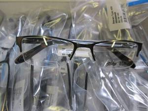 lot 100 image: case of 100 steven tyler glasses...