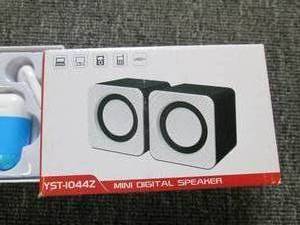 lot 189 image: new wireless earbuds and mini speak...