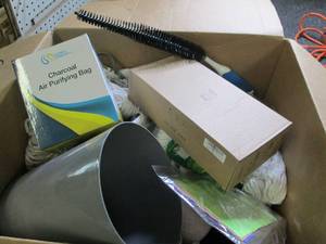 lot 279 image: box of mop heads and other cleaning...