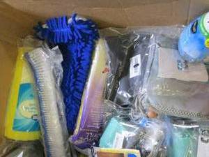 lot 287 image: box of cleaning supplies ...
