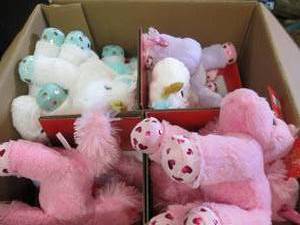 lot 302 image: big box of stuffed animals all new ...
