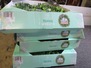 lot 359 image: 4 spring wreaths ...