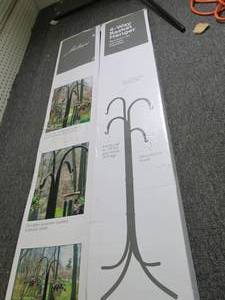 lot 369 image: 4 way basket hanger ...