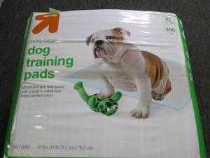 lot 402 image: package of XL dog training pads 100...