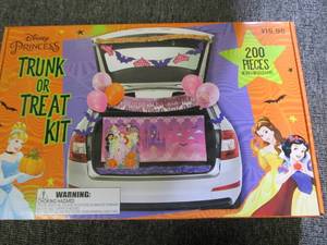 lot 537 image: new disney princess trunk or treat ...