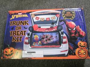 lot 544 image: new marvel spiderman trunk or treat...