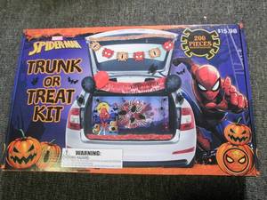lot 546 image: new marvel spiderman trunk or treat...