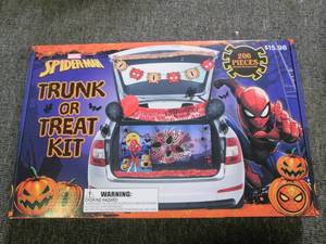 lot 547 image: new marvel spiderman trunk or treat...