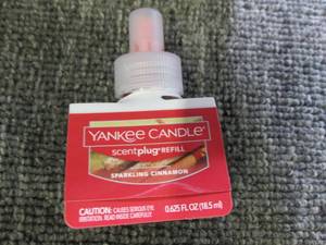 lot 548 image: 6 new yankee candle scent plug refi...