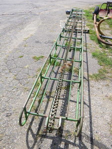 John Deere #33 Bale Conveyor