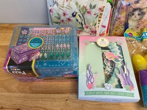 lot 66 image: Large Lot of Gift Bags, Cards, Cupcake Set and DIY Jewelry Box