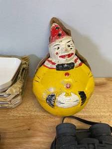 lot 94 image: Lot of Various Vintage Collectables